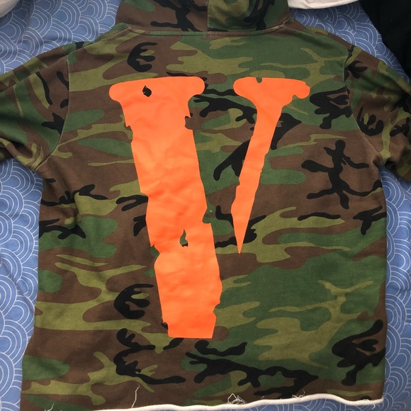 VLONE Other - Vlone Friends Hoodie